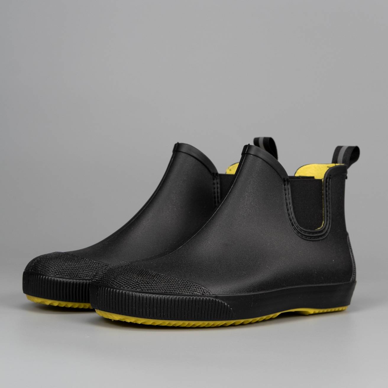 Мужские спортивные ботинки — купить в интернет-магазине Ламода